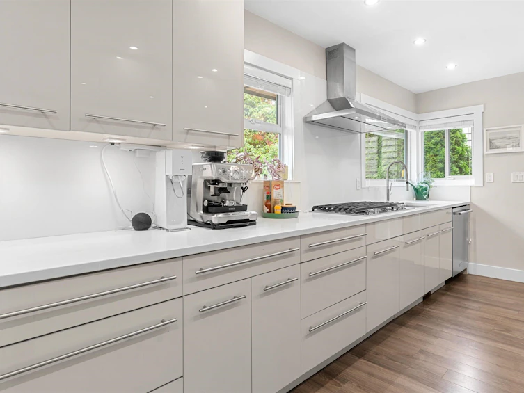 930 Wellington Drive, North Vancouver, BC, V7K 1K9 - 7
