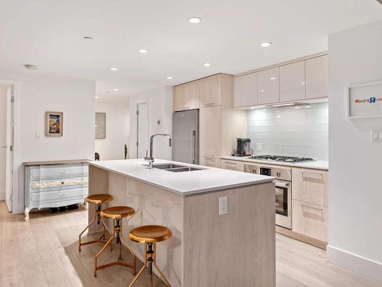 1807-680 Seylynn Crescent, North Vancouver, BC, V7J 0B5 - 9
