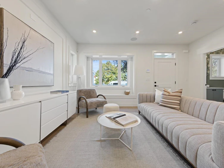 1-2444 Napier Street, Vancouver, BC, V5K 2W3 - 5