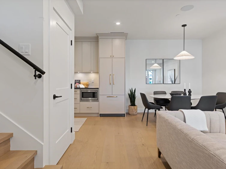 1-2444 Napier Street, Vancouver, BC, V5K 2W3 - 13