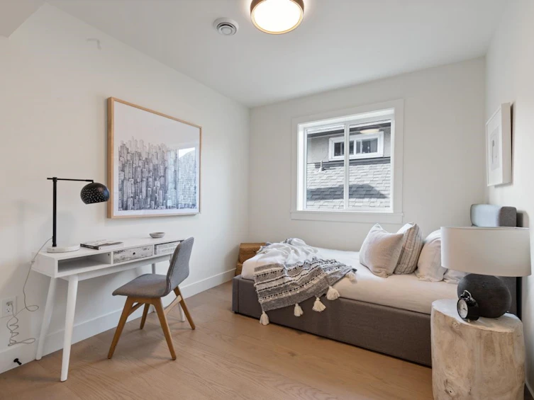 1-2444 Napier Street, Vancouver, BC, V5K 2W3 - 16