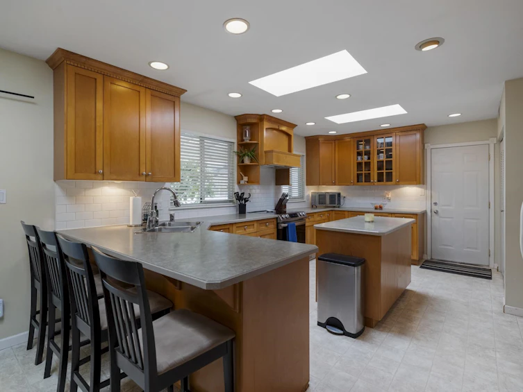 23679 Fern Crescent, Maple Ridge, BC, V4R 2S9 - 9