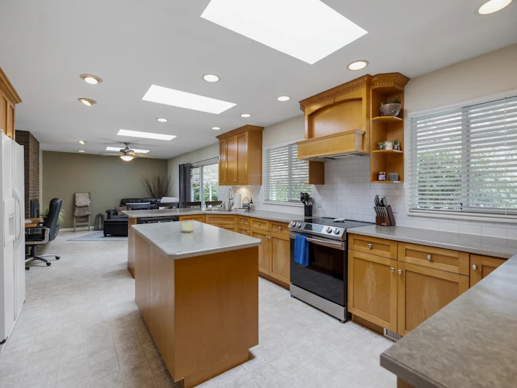 23679 Fern Crescent, Maple Ridge, BC, V4R 2S9 - 13