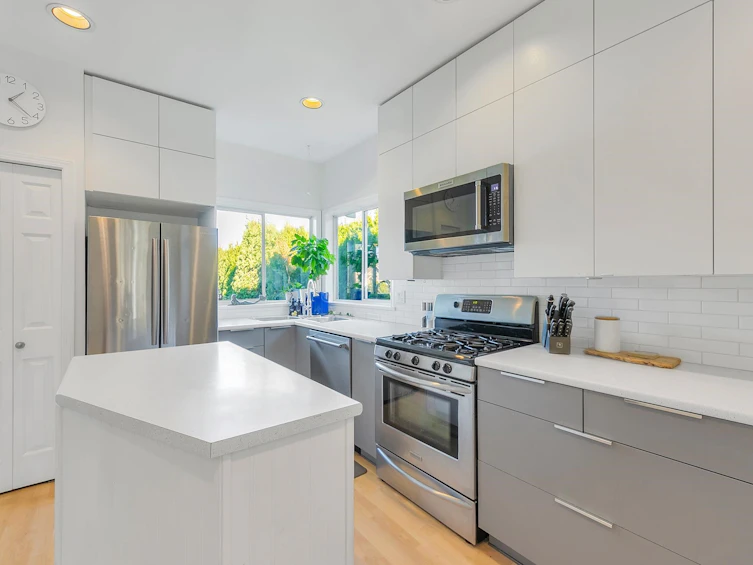 957 E 24th Avenue, Vancouver, BC, V5V 2A8 - 9