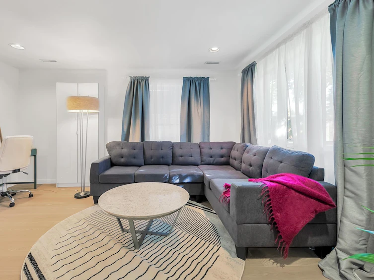 957 E 24th Avenue, Vancouver, BC, V5V 2A8 - 26