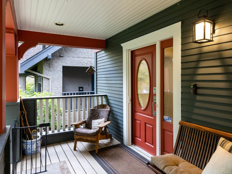 1915 W 13th Avenue, Vancouver, BC, V6J 2H5 - 2