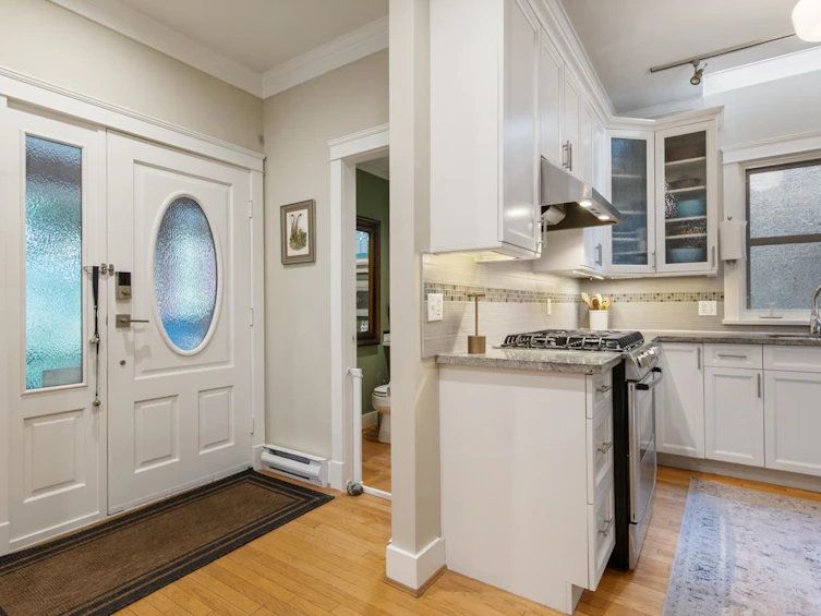 1915 W 13th Avenue, Vancouver, BC, V6J 2H5 - 16