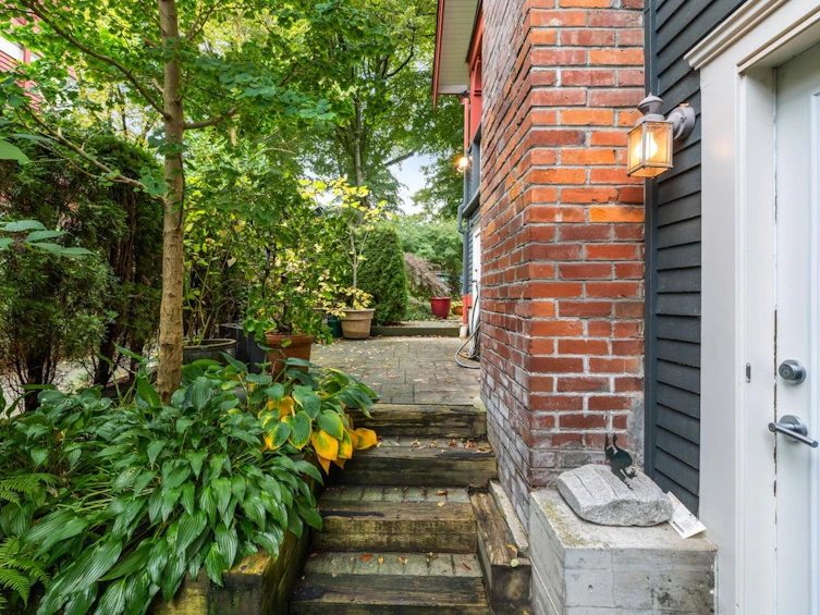 1915 W 13th Avenue, Vancouver, BC, V6J 2H5 - 37