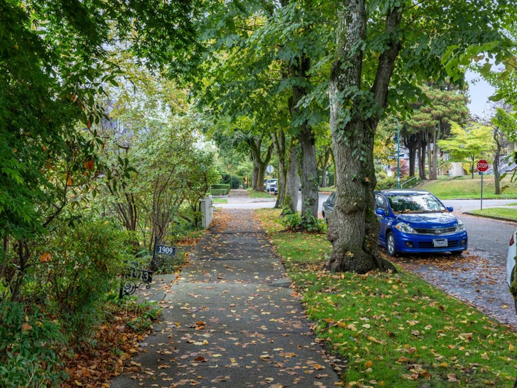 1915 W 13th Avenue, Vancouver, BC, V6J 2H5 - 39