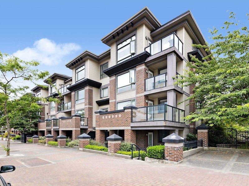 310 - 10822 City Parkway, Surrey BC V3T 0C2