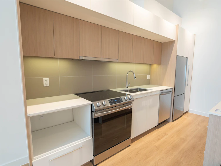 308-9888 University Crescent, Burnaby, BC, V5A 0G4 - 6