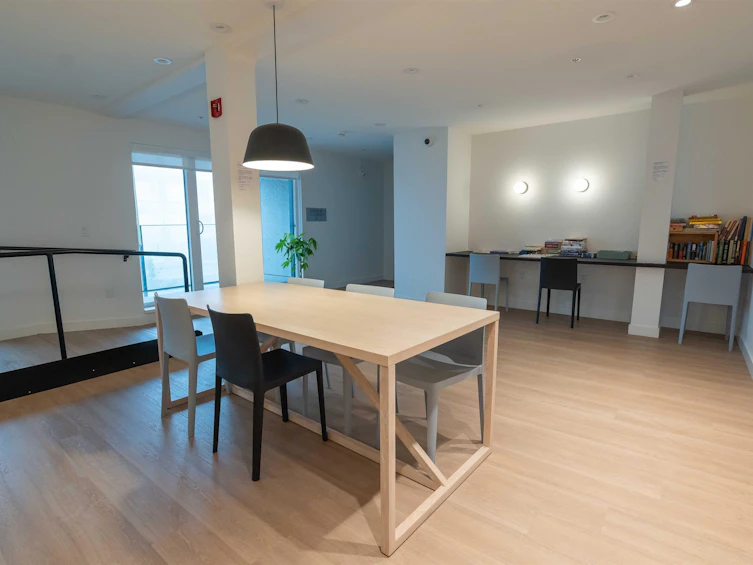 308-9888 University Crescent, Burnaby, BC, V5A 0G4 - 24