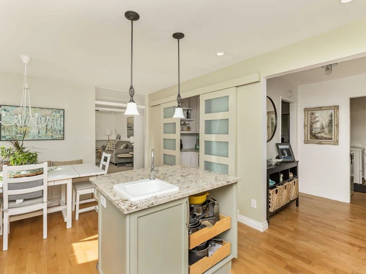 5796 Medusa Street, Sechelt, BC, V0N 3A0 - 16