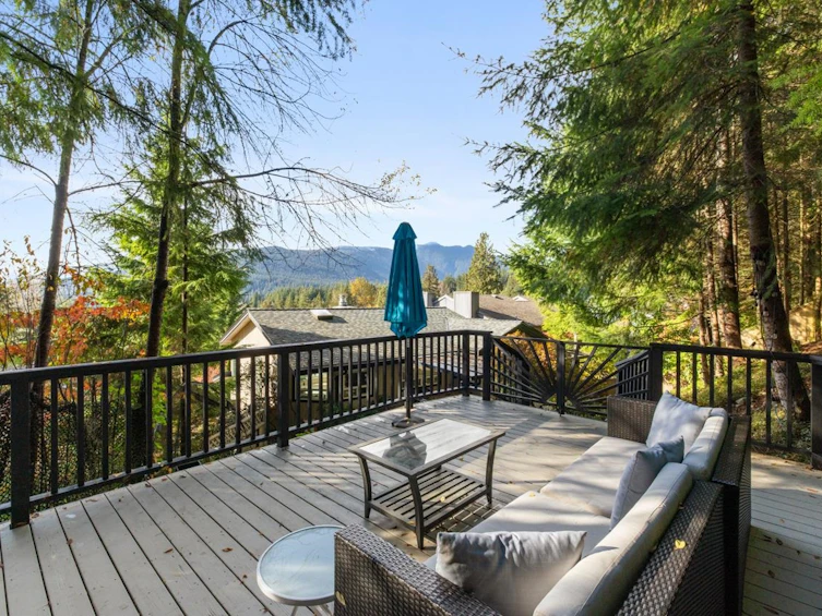 5620 Eagle Court, North Vancouver, BC, V7R 4T9 - 34