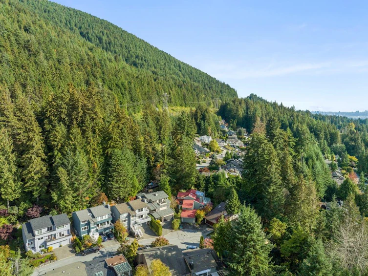 5620 Eagle Court, North Vancouver, BC, V7R 4T9 - 35