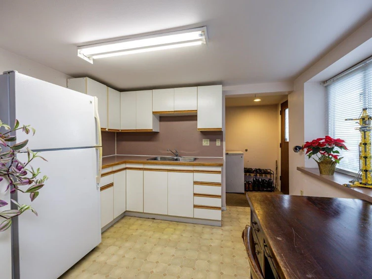 145-151 E Kings Road, North Vancouver, BC, V7N 1H4 - 12