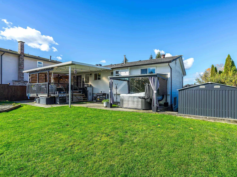 9274 212a, Langley, BC, V1M 1K3 - 40