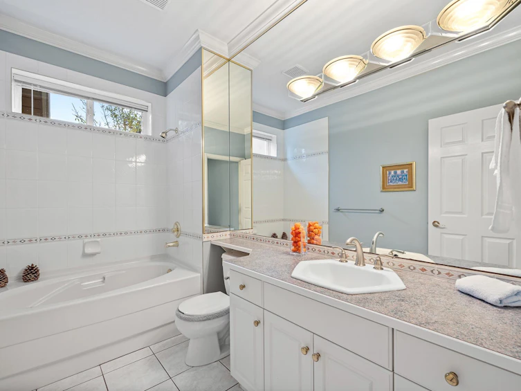 13930 22a Avenue, Surrey, BC, V4A 9V4 - 19