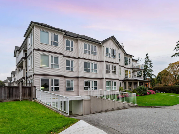 207-17740 58a Avenue, Surrey, BC, V3S 8M5 - 4