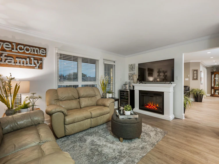207-17740 58a Avenue, Surrey, BC, V3S 8M5 - 14