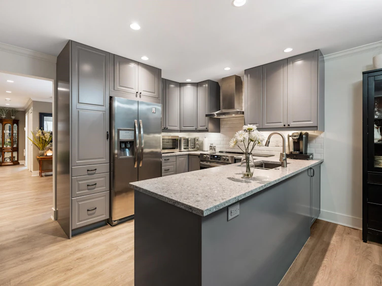 207-17740 58a Avenue, Surrey, BC, V3S 8M5 - 17