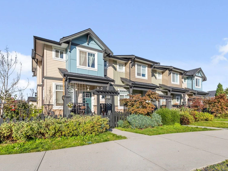 20405 82 Avenue, Langley, BC, V2Y 0S3 - 2