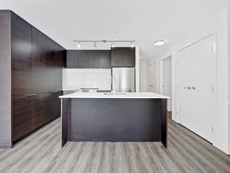 311-1679 Lloyd Avenue, North Vancouver, BC, V7P 0A9 - 7