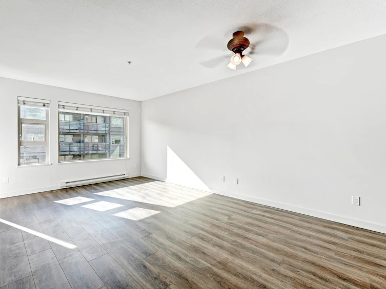 311-1679 Lloyd Avenue, North Vancouver, BC, V7P 0A9 - 11