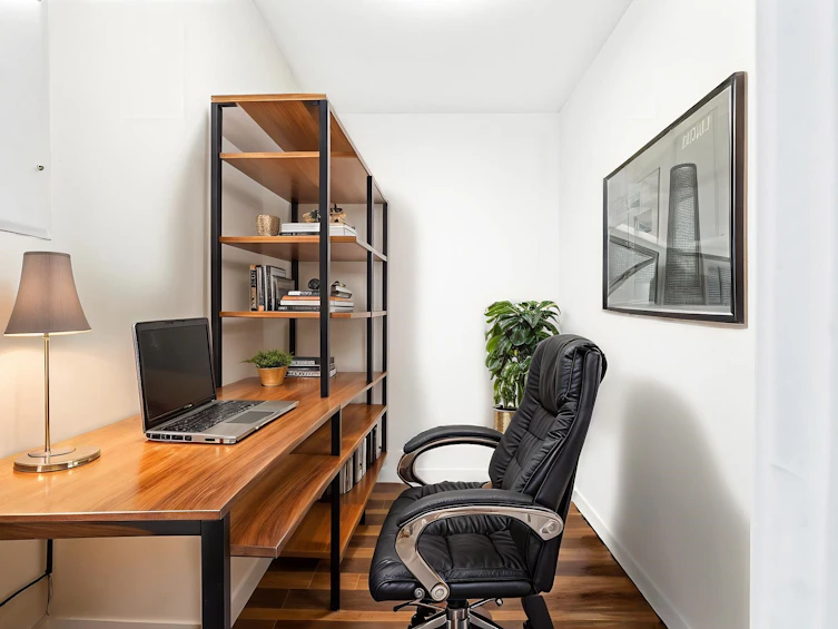 311-1679 Lloyd Avenue, North Vancouver, BC, V7P 0A9 - 18