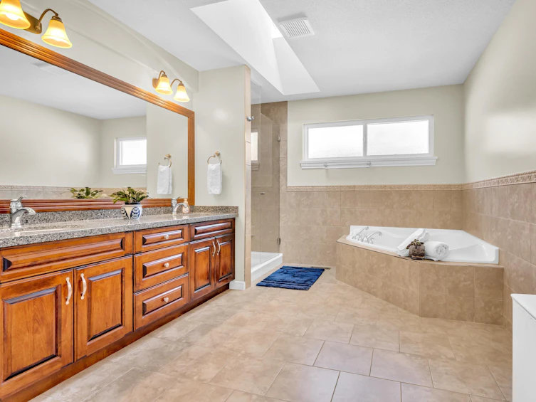 1675 Mallard Court, Coquitlam, BC, V3E 3C7 - 19