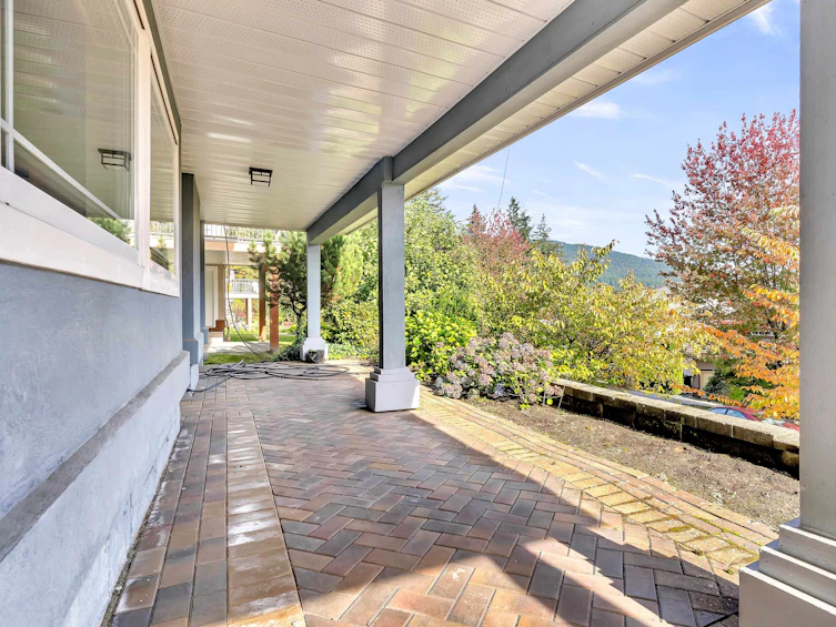 1675 Mallard Court, Coquitlam, BC, V3E 3C7 - 32