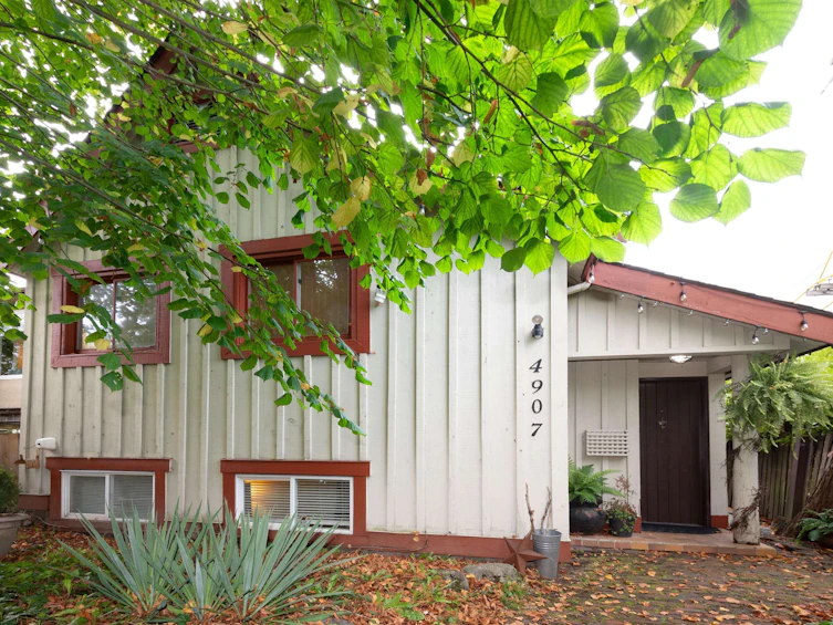 4907 Walden Street, Vancouver, BC, V5W 2V6