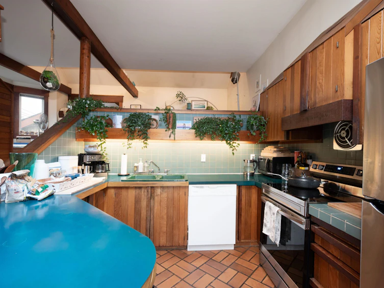 4907 Walden Street, Vancouver, BC, V5W 2V6 - 4