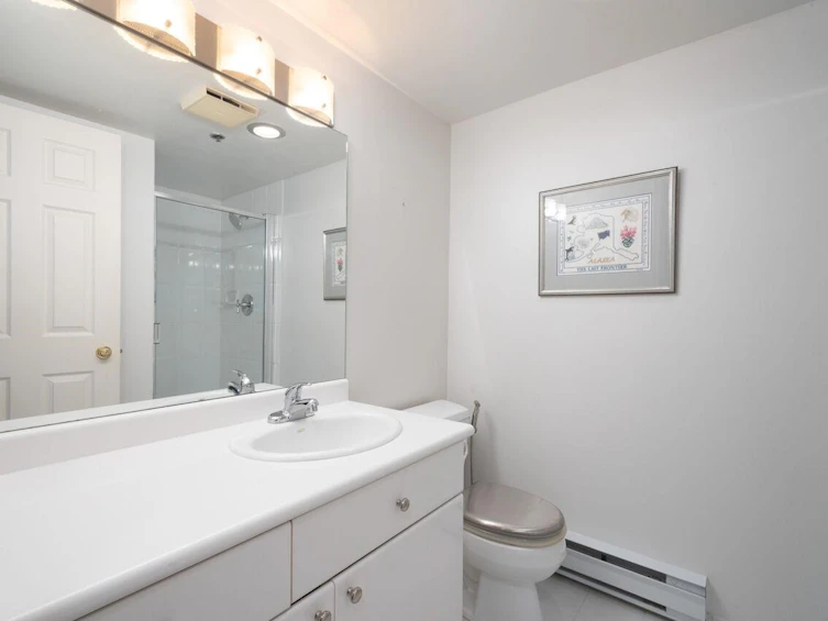207-5880 Hampton Place, Vancouver, BC, V6T 2E9 - 9