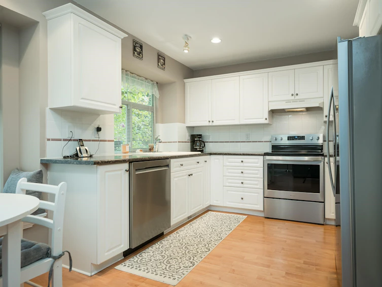 12-15860 82, Surrey, BC, V3A 8M4 - 9