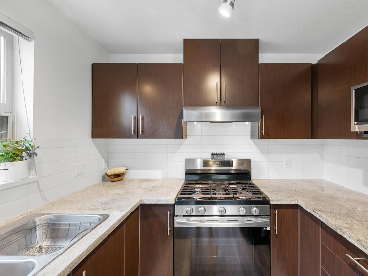 106-700 Klahanie Drive, Port Moody, BC, V3H 5L3 - 10