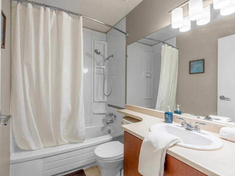 308-5664 200 Street, Langley, BC, V3A 1M8 - 14