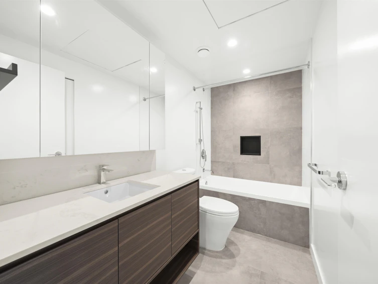 1701-13745 George Junction, Surrey, BC, V3T 4Y3 - 11