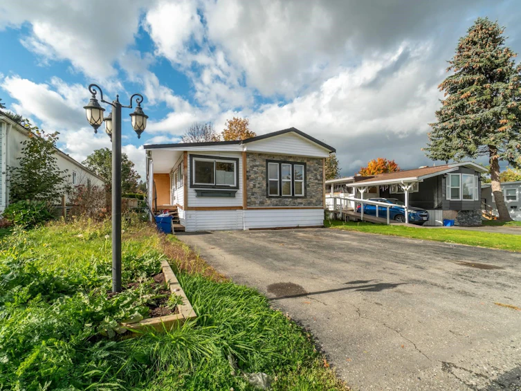 22-45640 Watson Road, Chilliwack, BC, V2R 3P9 - 2