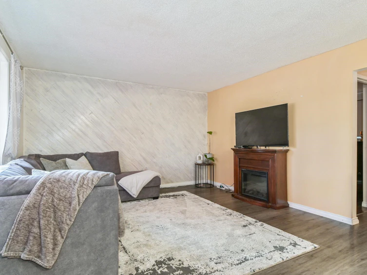 17458 62a Avenue, Surrey, BC, V3S 5J1 - 5