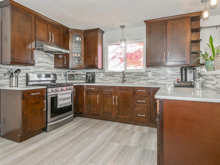 17458 62a Avenue, Surrey, BC, V3S 5J1 - 9