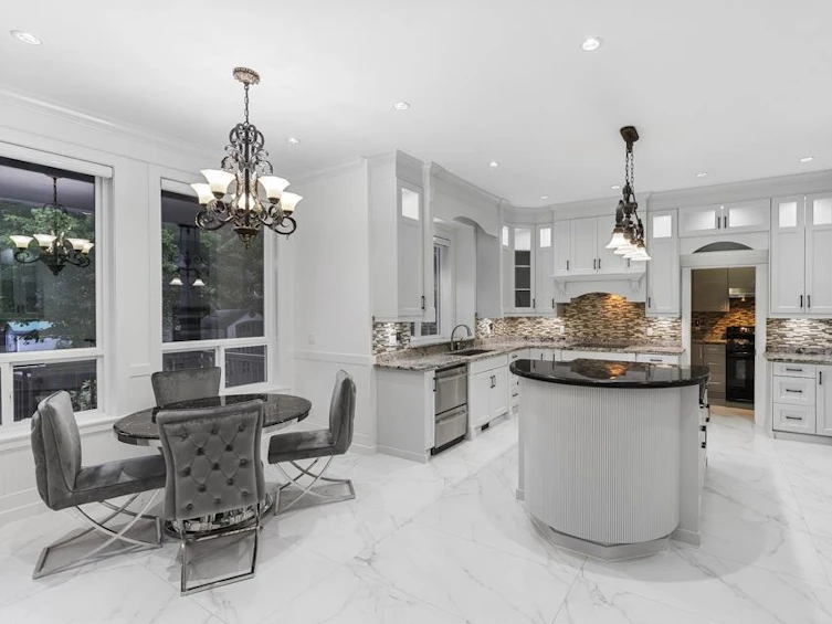 8740 158, Surrey, BC, V4N 1H1 - 12