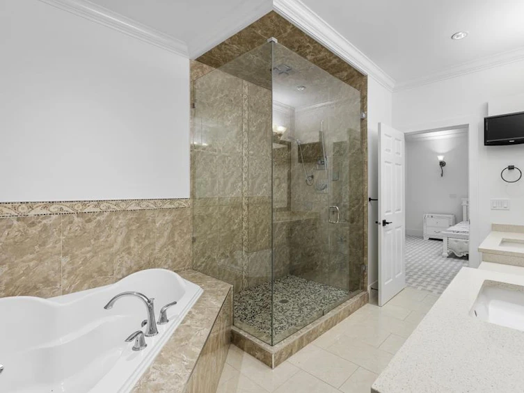 8740 158, Surrey, BC, V4N 1H1 - 30