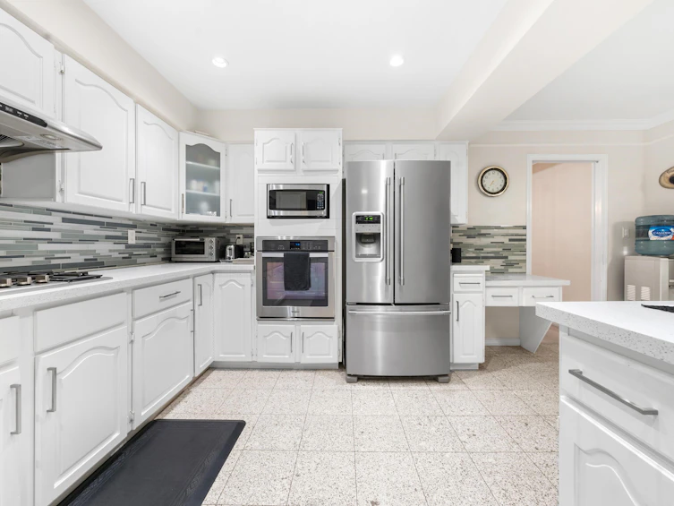 2068 E 49th Avenue, Vancouver, BC, V5P 1T7 - 13