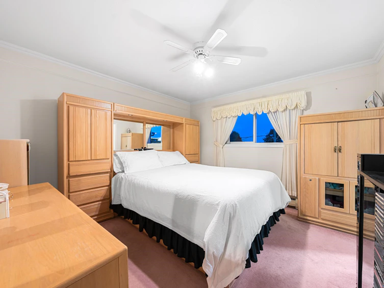2068 E 49th Avenue, Vancouver, BC, V5P 1T7 - 27