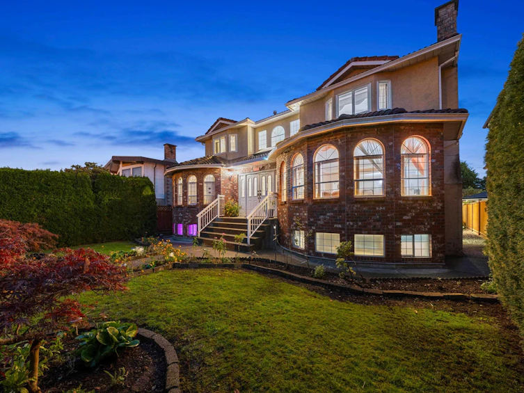 2068 E 49th Avenue, Vancouver, BC, V5P 1T7 - 35