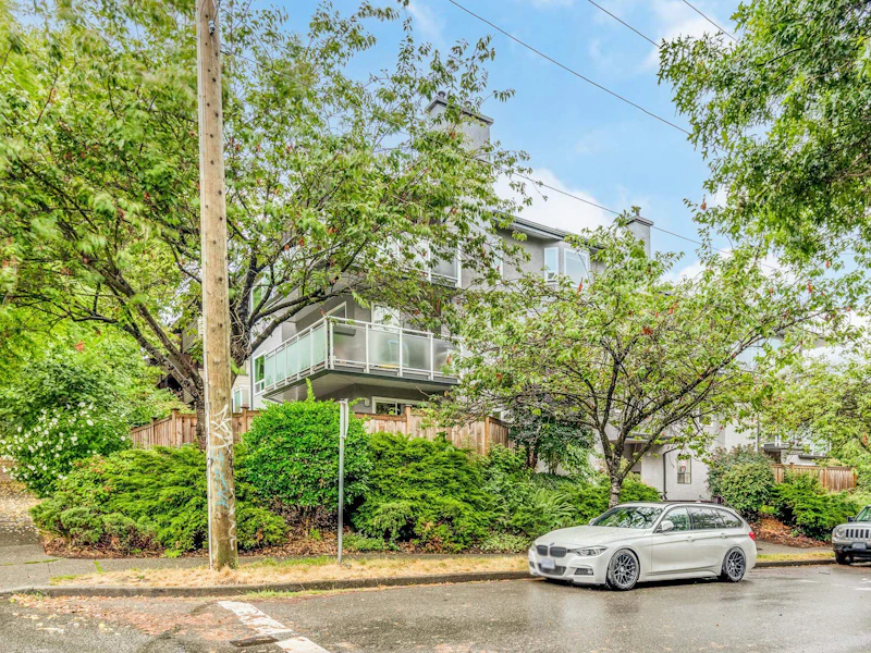 301 - 2239 St. Catherines Street, Vancouver BC V5T 4M9