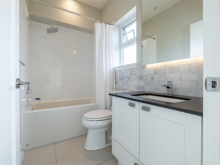 503-3080 Gladwin Road, Abbotsford, BC, V2T 0G3 - 30