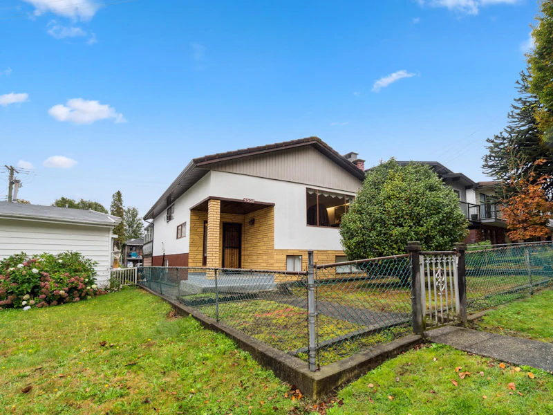4508 Gothard Street, Vancouver BC V5R 3K7