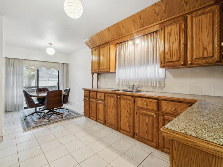 4508 Gothard Street, Vancouver, BC, V5R 3K7 - 8